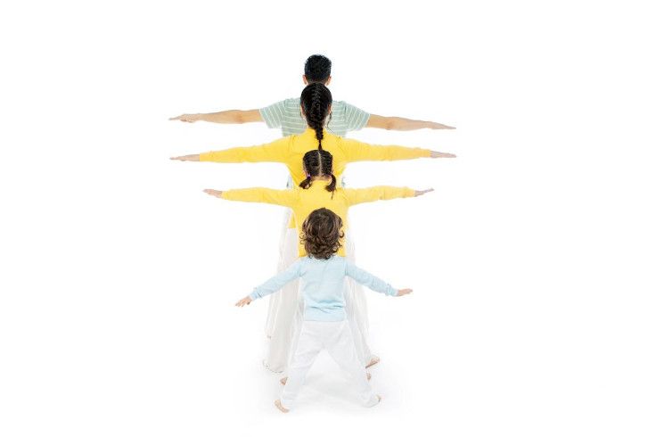 Yoga en familia los4 – Shivalans Yoga en familia
